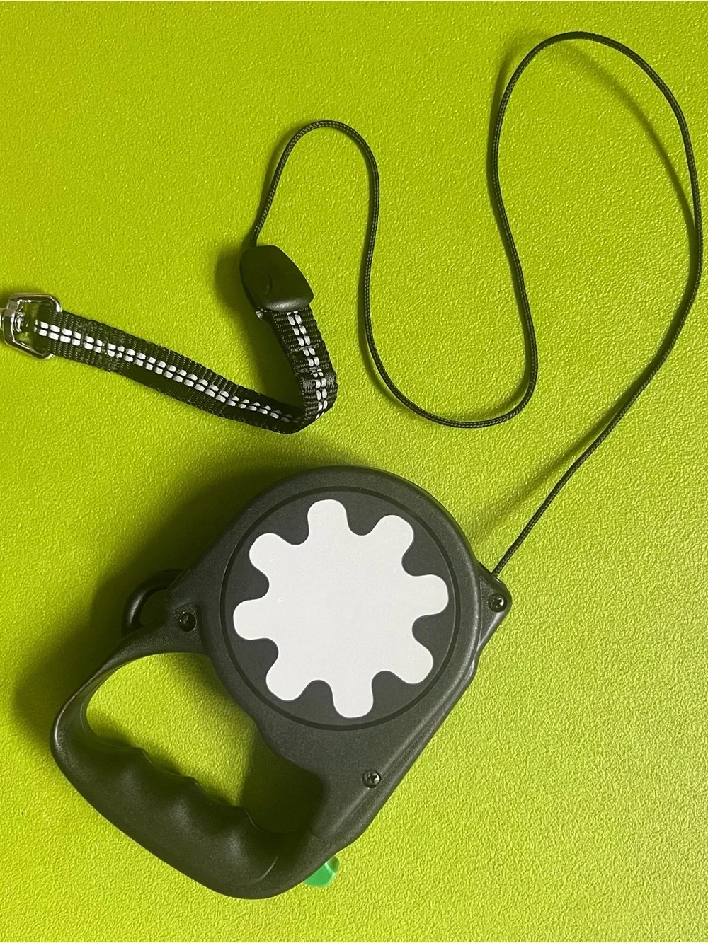 IKEA - LURVIG retractable pet leash